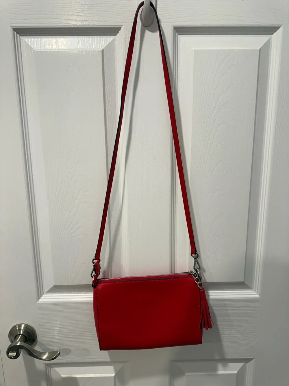 Mario Valentino removable strap